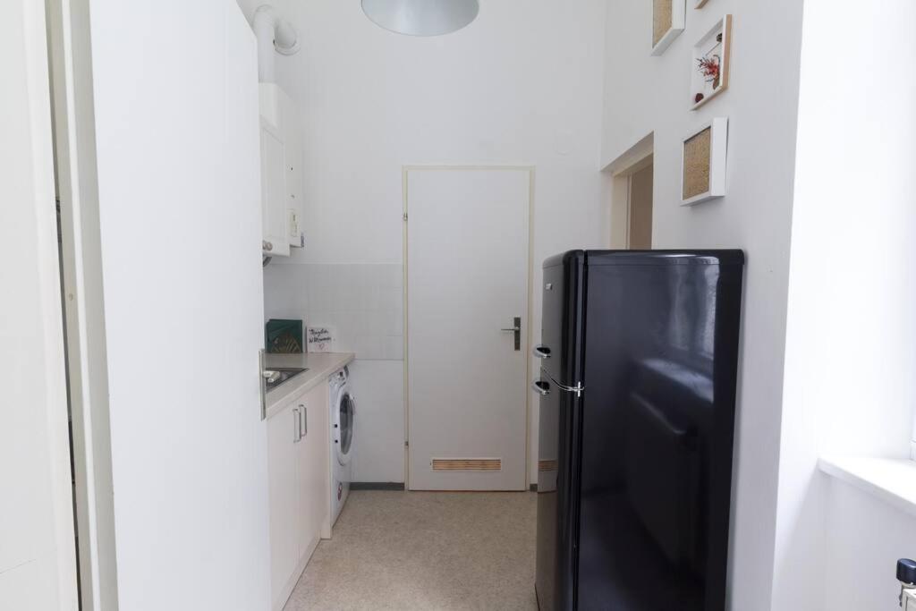 Josef'S Home I Studio Near City Center Виена Екстериор снимка